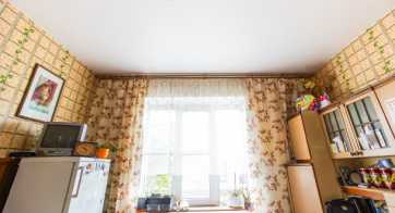 Шести камерное окно в Слониме